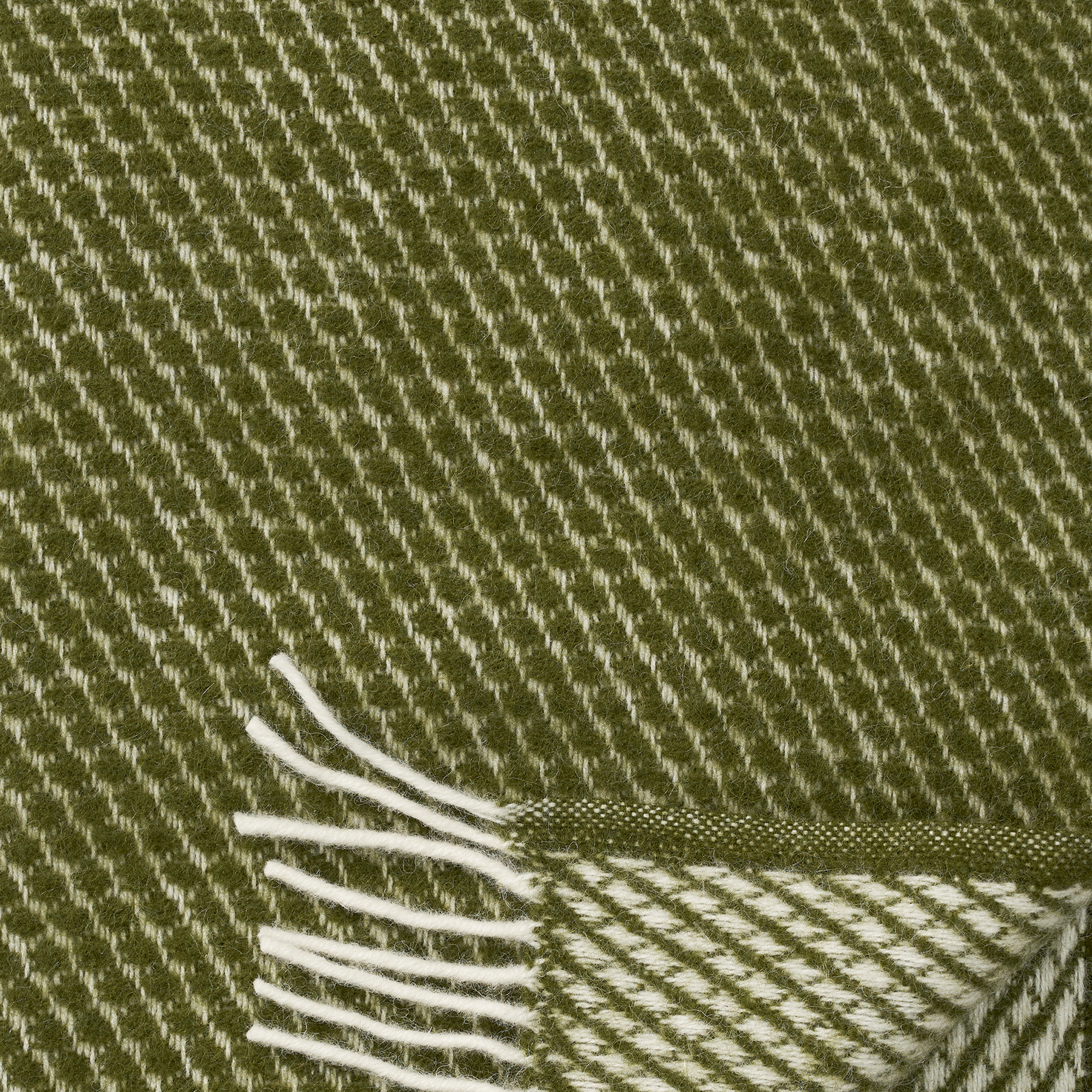 Velvet Avocado 130x200cm Brushed Lambswool Throw