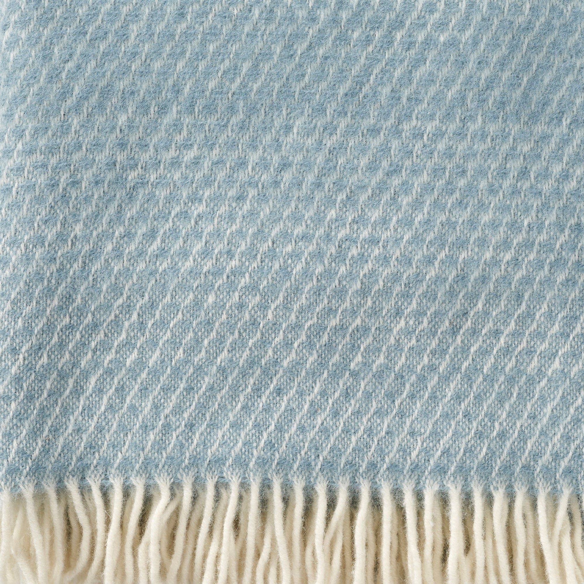 Fade Dusty Blue 130x200cm Organic Lambswool Throw