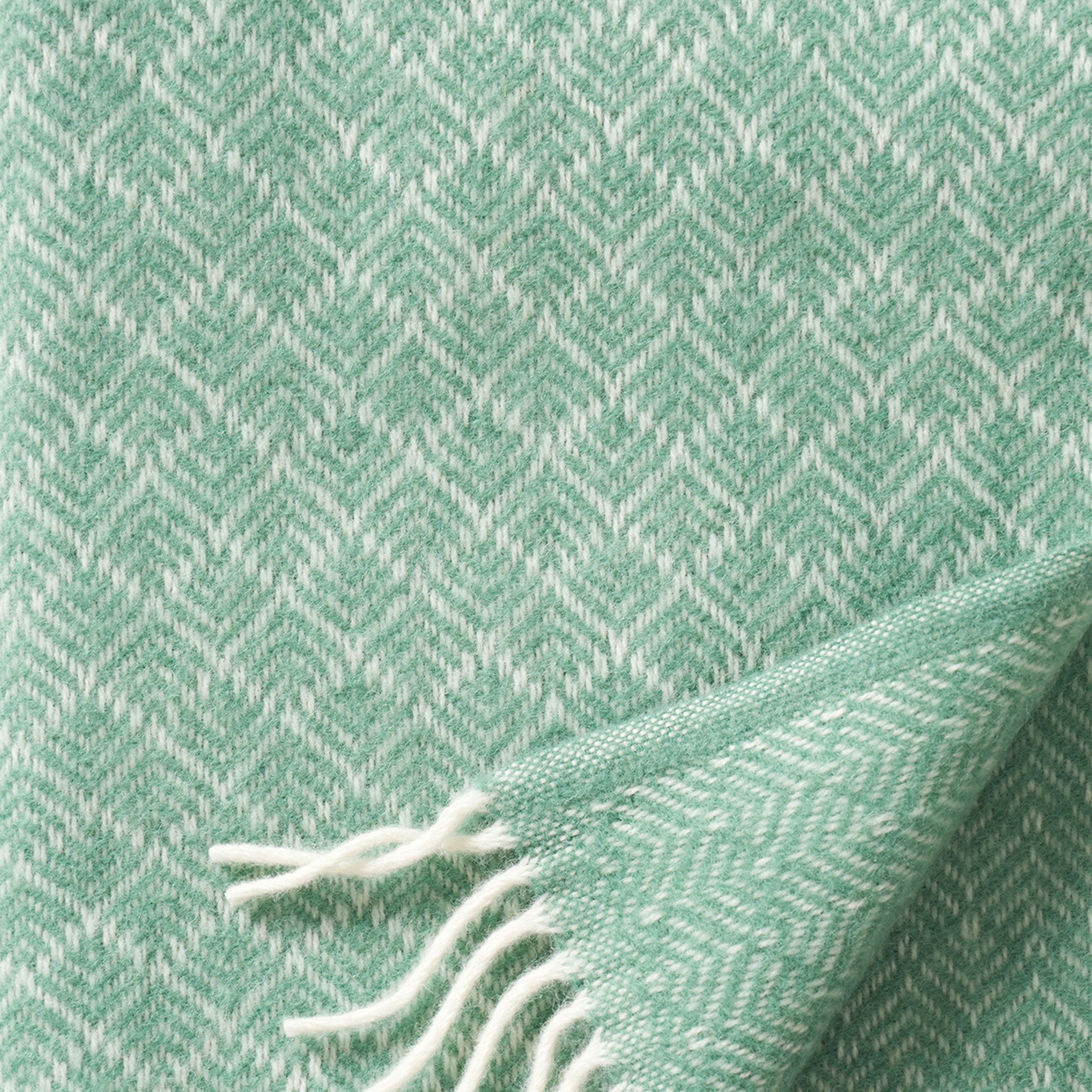 Pampas Green 130x200cm Eco Lambswool Throw